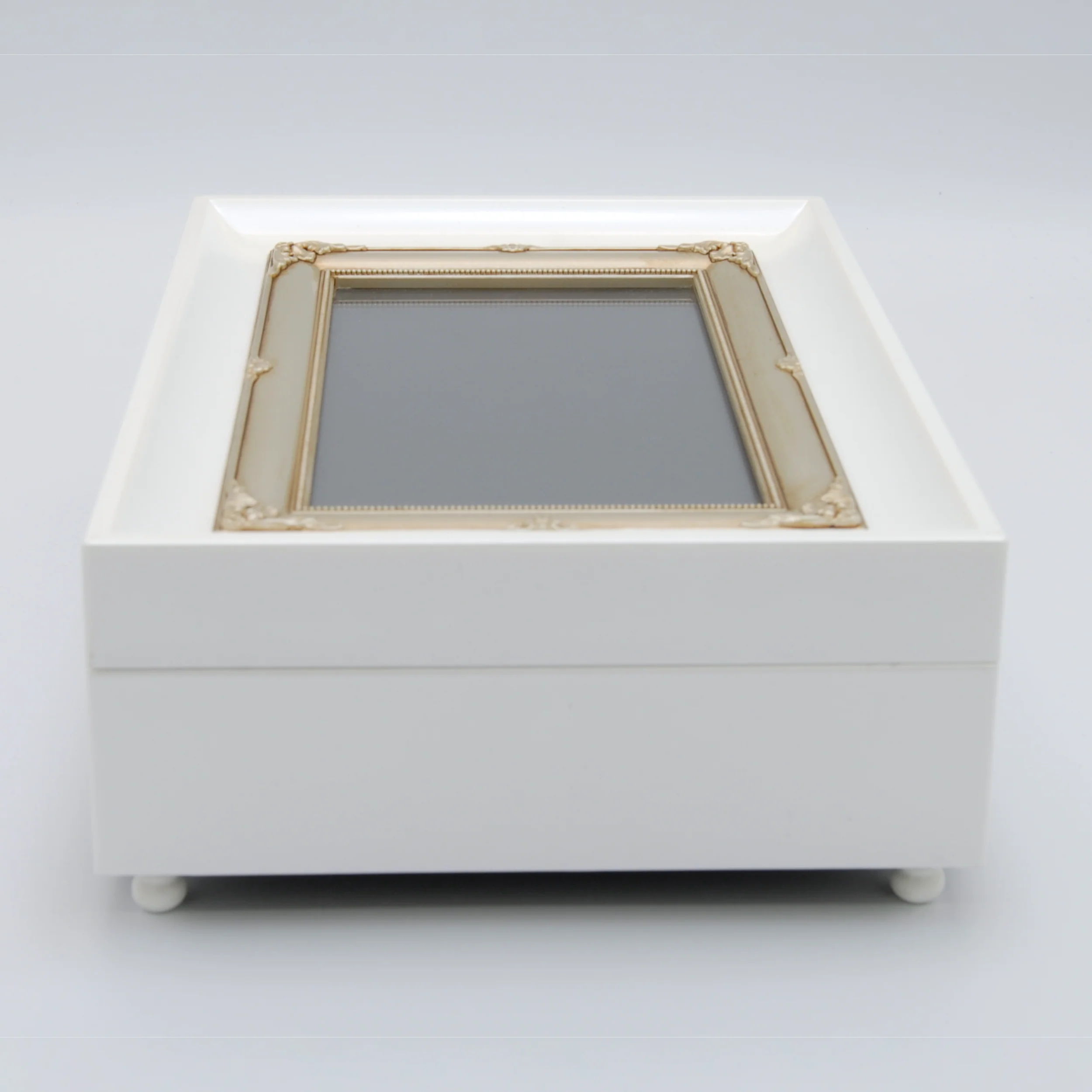 Daughter, You Are My Sunshine White Music Box – "Clair de Lune" Tune - Image 2